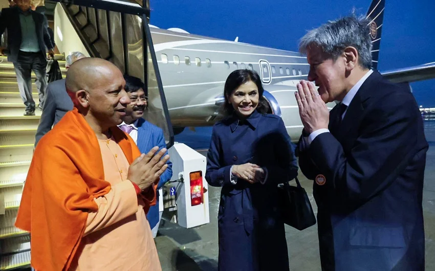 yogi-adityanath-creates-history-in-japan-signs-green-hydrogen-mou-between-up-and-yamanashi