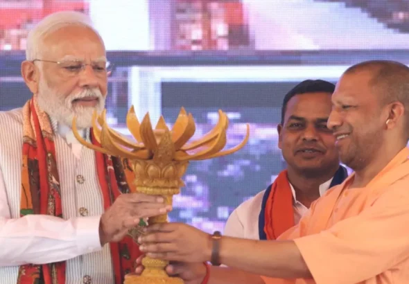 pm_modi_varanasi_visit_2_23916401