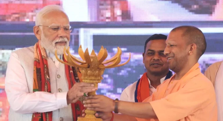 pm_modi_varanasi_visit_2_23916401
