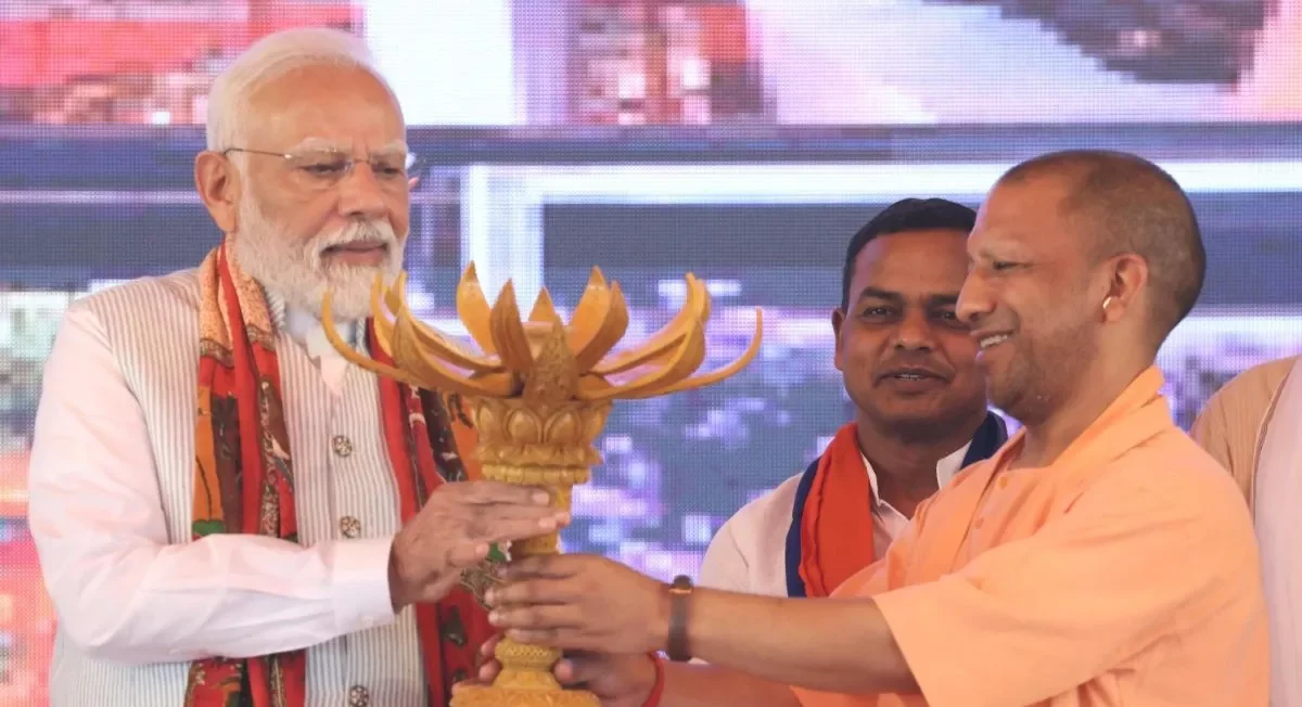 pm_modi_varanasi_visit_2_23916401