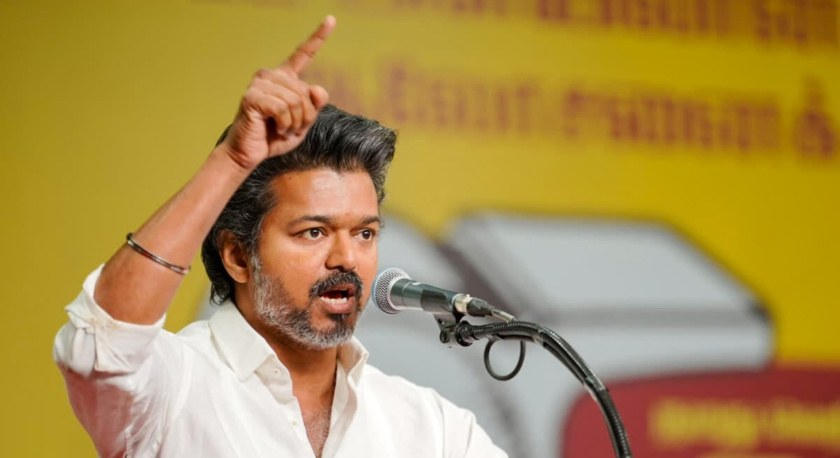 -thalapathy-vijay-new-plan-tvk-107-mlas-will-resign-if-aiadmk-dmk-come-together