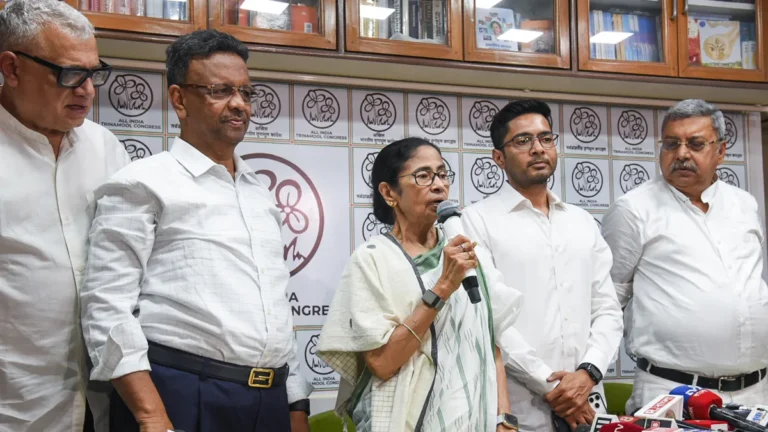 TMC faces rebellion in Lok Sabha as 20 MPs write to Speaker supporting Modi Government
