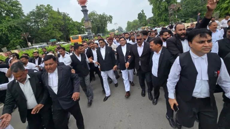 ayodhya-lawyers-ram-mandir-donation-theft-case-fir-demand-against-champat-rai-anil-mishra