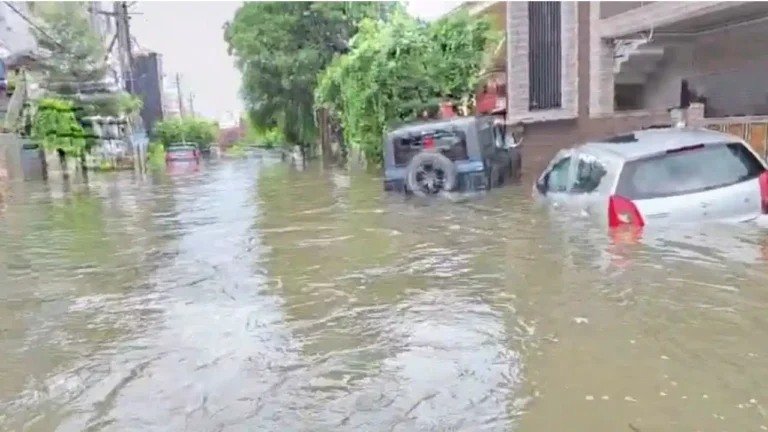 bareilly-heavy-rain-waterlogging-smart-city